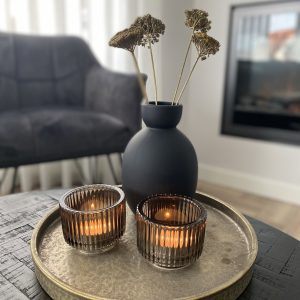 Dienblad goud met bolvaasje en waxinelichthouders